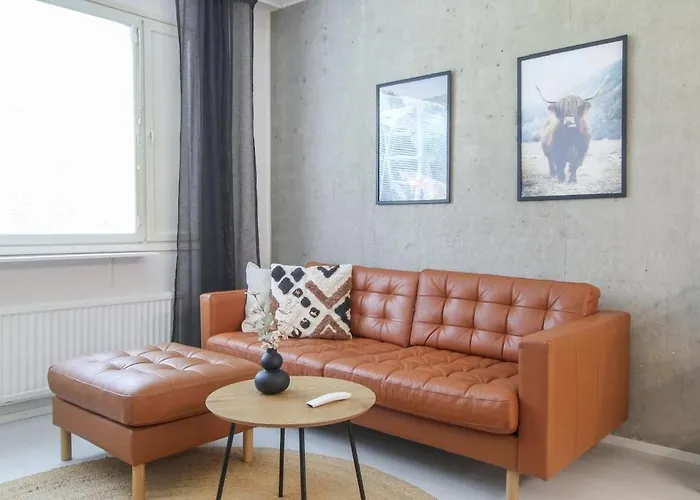 Modern 42m2 With Free Parking 아파트 *